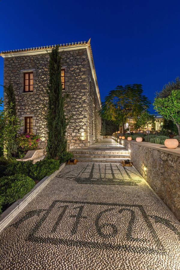 Mare Monte Luxury Suites Spetses Town Exterior photo