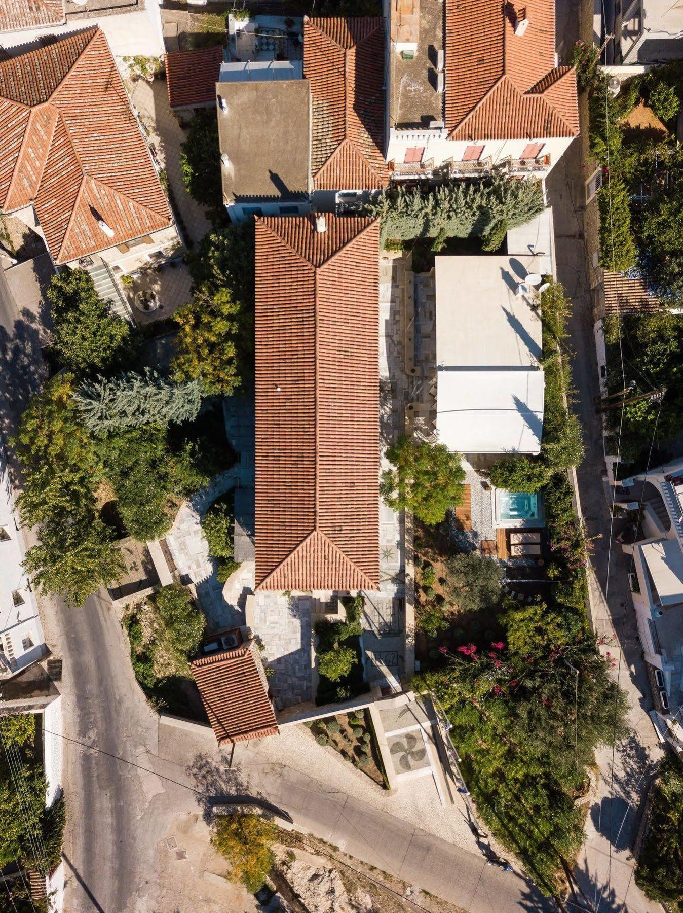 Mare Monte Luxury Suites Spetses Town Exterior photo