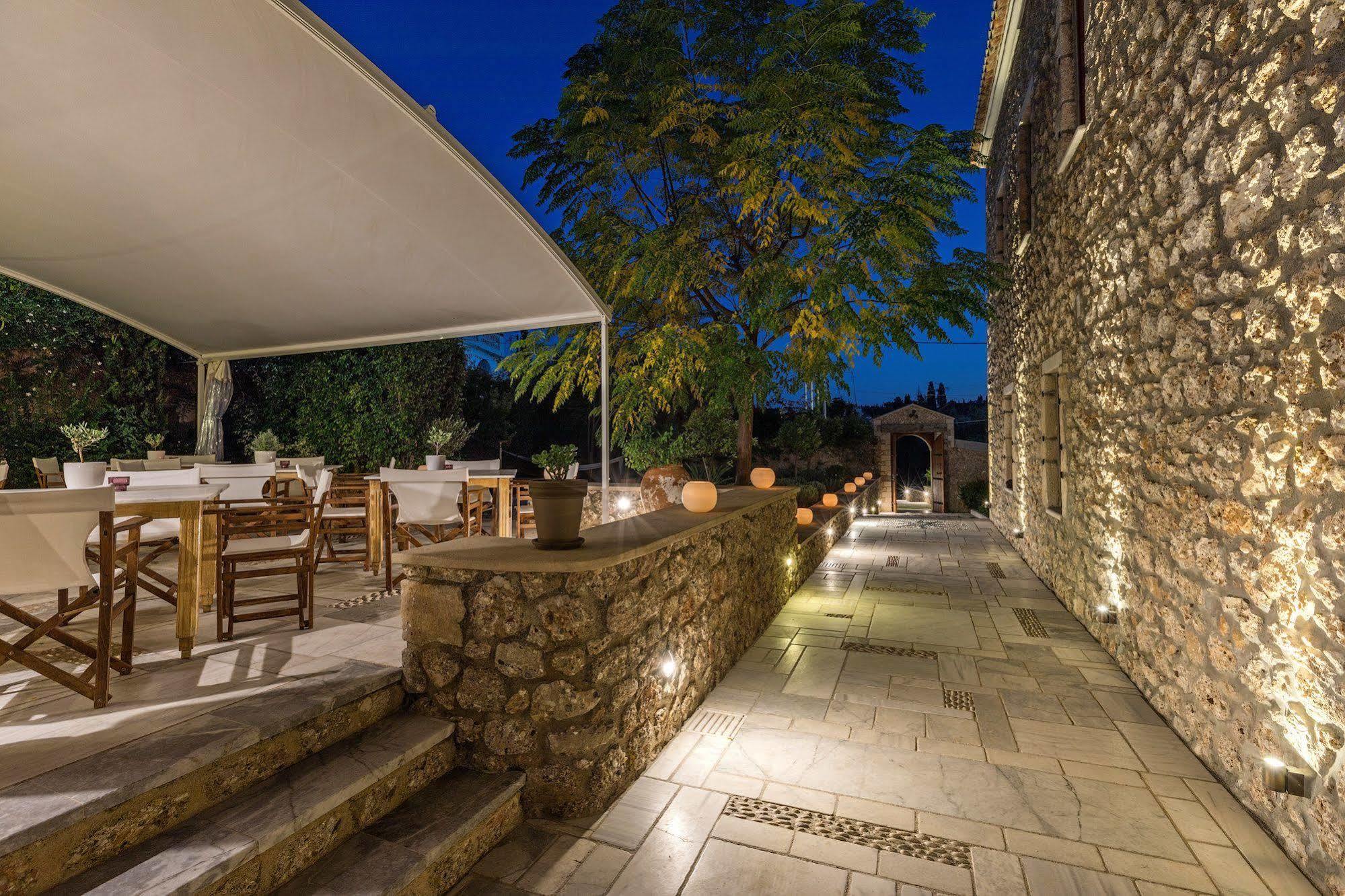 Mare Monte Luxury Suites Spetses Town Exterior photo